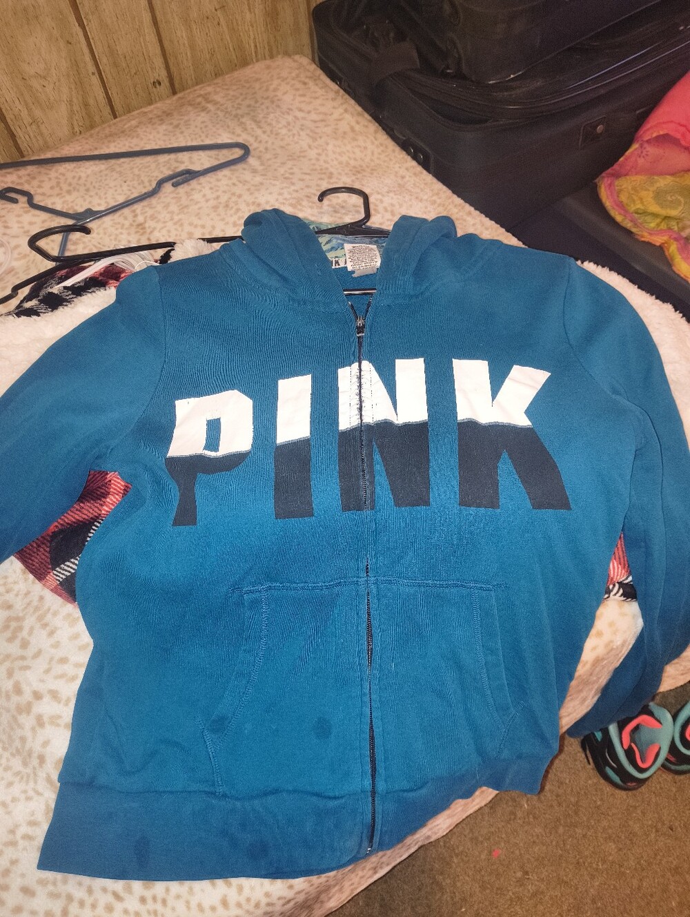 Vs Sweater